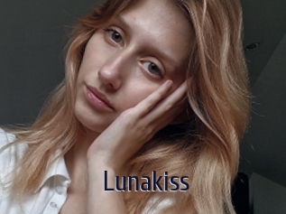 Lunakiss