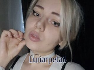 Lunarpetail