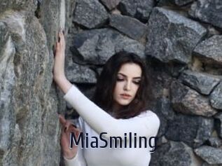 MiaSmiling