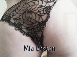 Mia_Boston