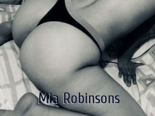 Mia_Robinsons