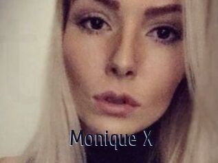 Monique_X