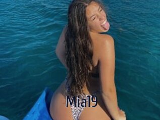 Mia19