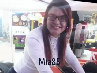 Mia85