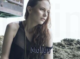 Mollyy