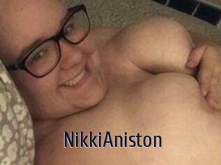 Nikki_Aniston