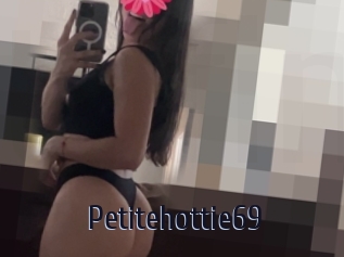 Petitehottie69