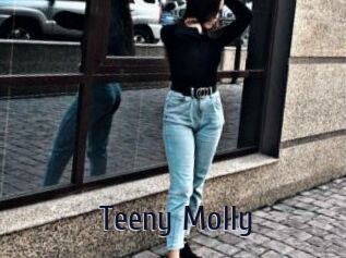 Teeny_Molly