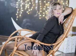 Tendekiss9