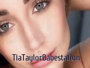 TiaTaylorBabestation